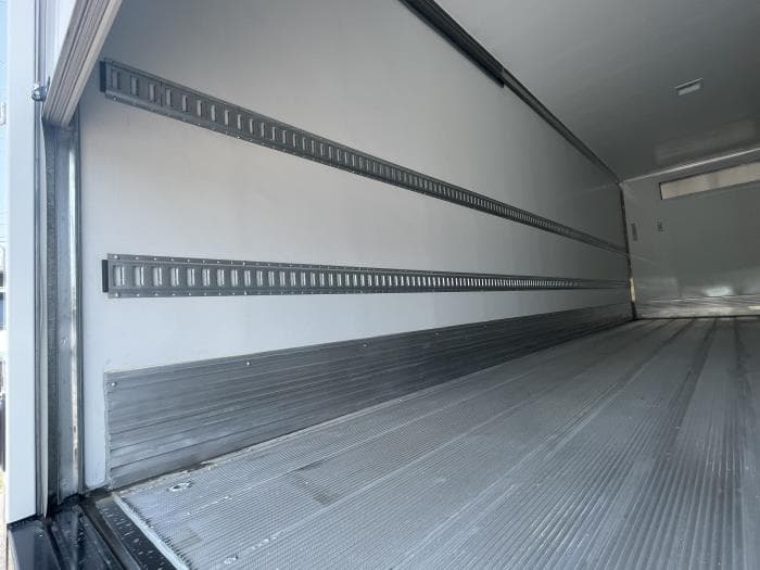 2025 Peterbilt 536 — photo 17