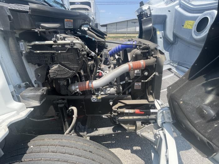 2025 Peterbilt 536 — photo 24