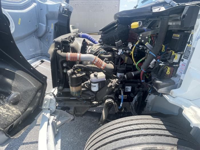 2025 Peterbilt 536 — photo 26