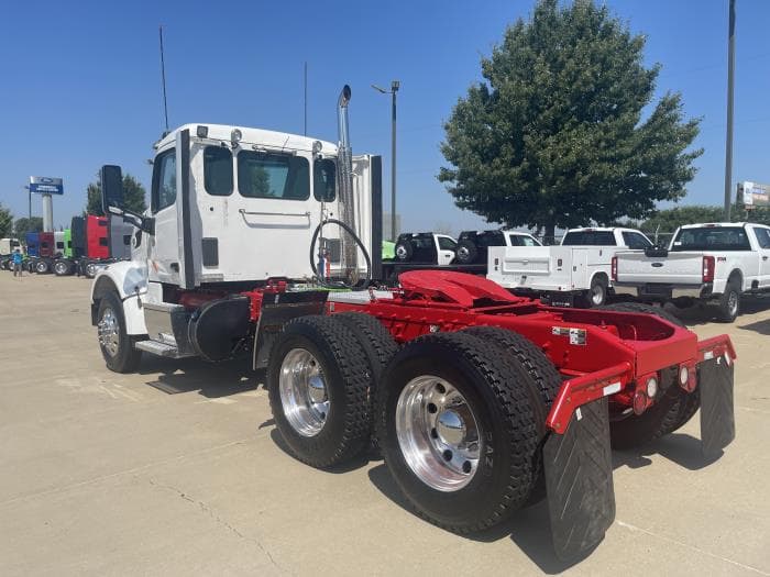 2022 Peterbilt 567 — photo 12