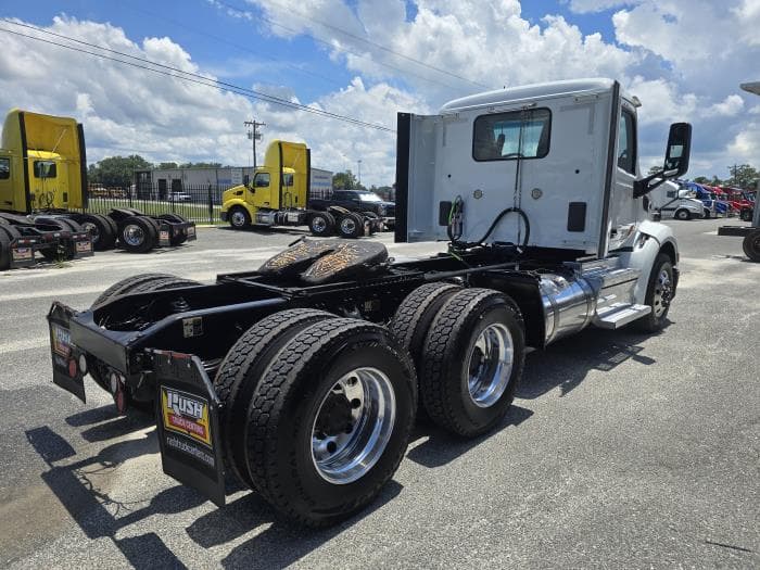 2021 Peterbilt 579 — photo 6