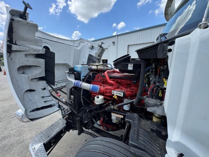 2022 Peterbilt 567 — photo 18