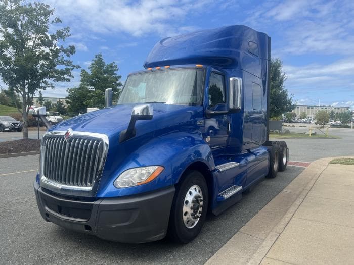 2020 International LT — photo 2