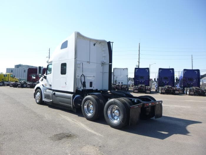 2021 Peterbilt 579 — photo 6