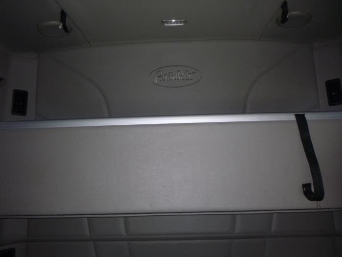 2021 Peterbilt 579 — photo 25