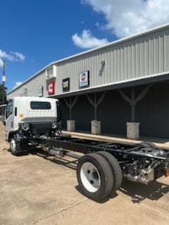 2025 Isuzu NRR — photo 3