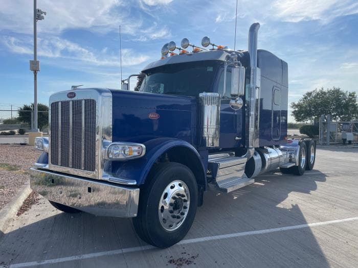2026 Peterbilt 589 — photo 2