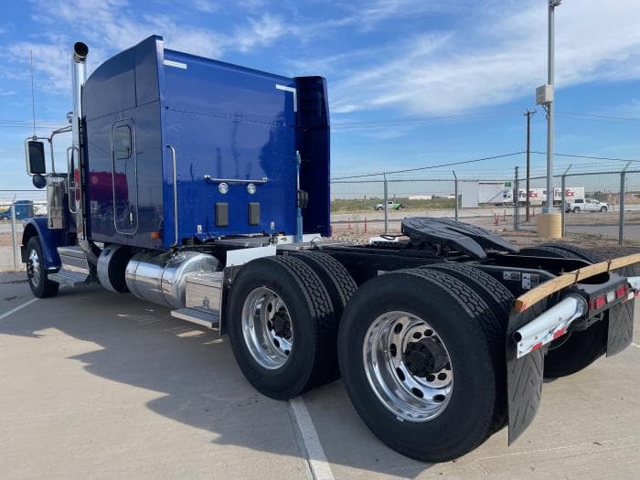 2026 Peterbilt 589 — photo 8