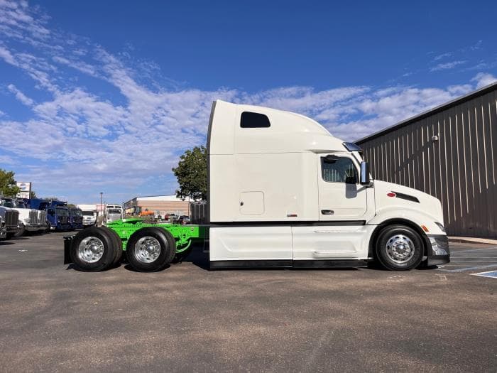 2026 Peterbilt 579 — photo 6