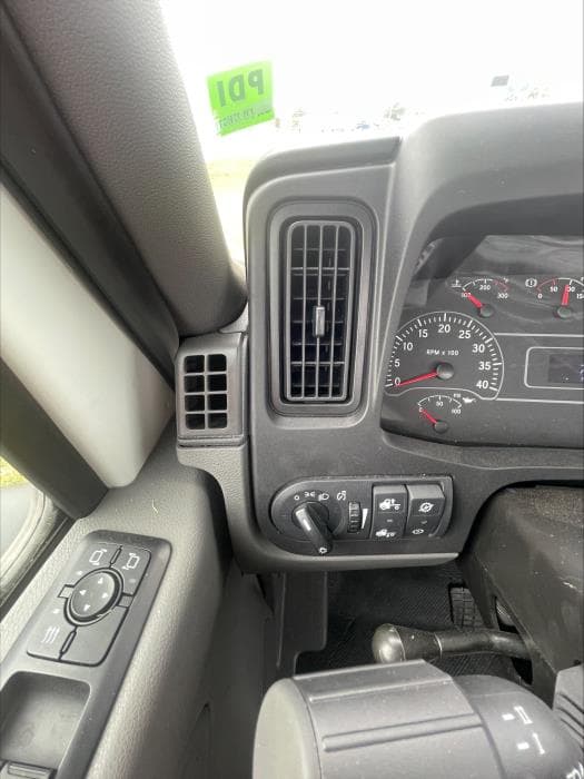 2025 International MV — photo 9