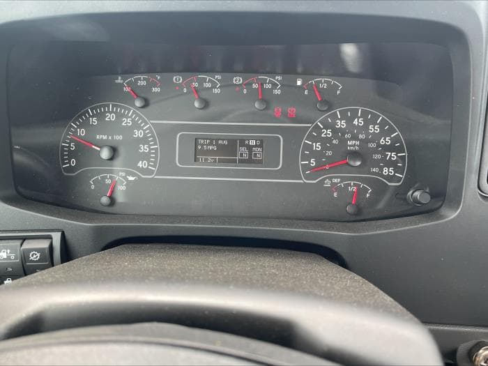 2025 International MV — photo 10