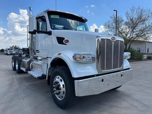 2026 Peterbilt 567 — photo 11