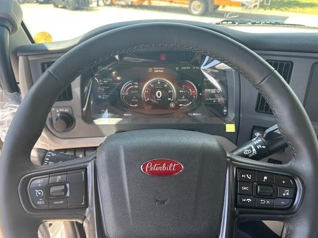 2026 Peterbilt 567 — photo 35