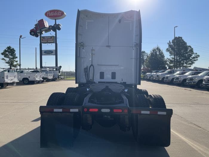 2021 Peterbilt 579 — photo 10