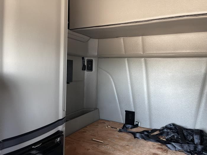 2021 Peterbilt 579 — photo 26