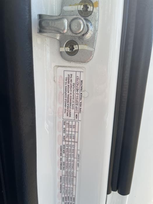 2021 Peterbilt 579 — photo 32