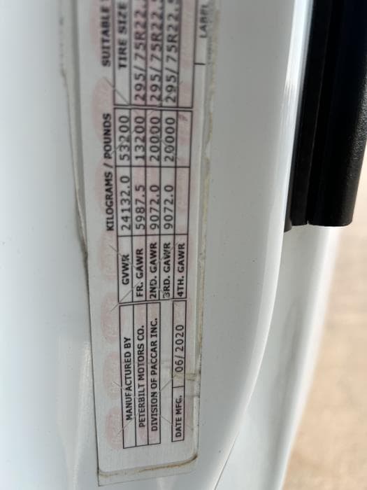 2021 Peterbilt 579 — photo 27