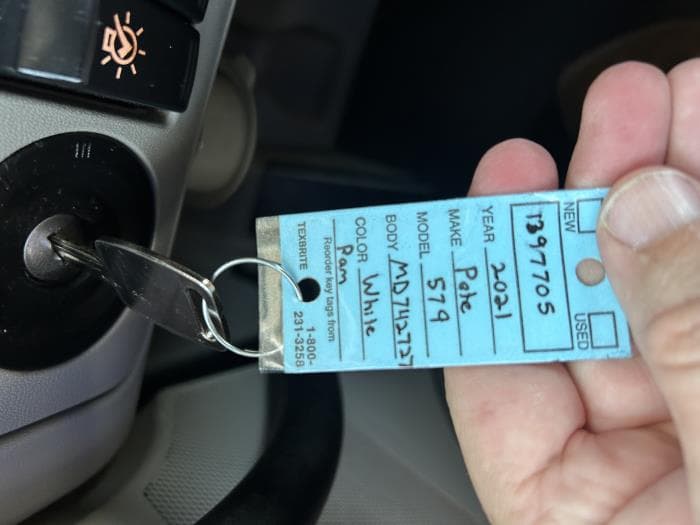 2021 Peterbilt 579 — photo 41