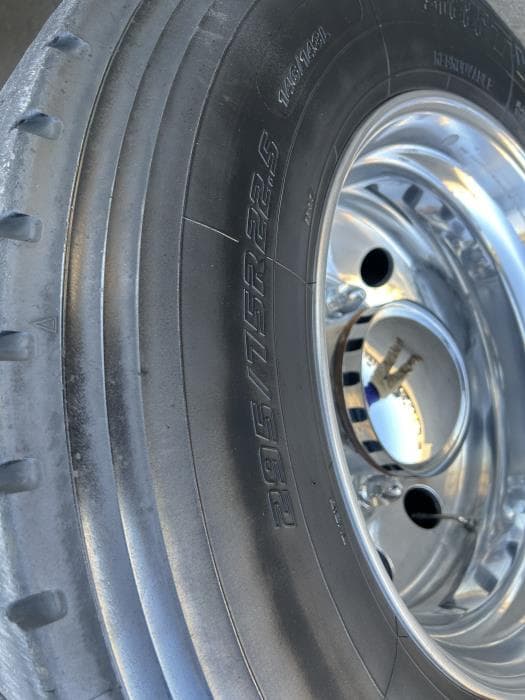 2024 Kenworth T680 — photo 10