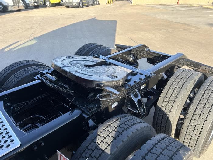 2024 Kenworth T680 — photo 15