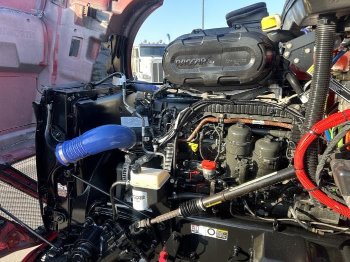 2024 Kenworth T680 — photo 18