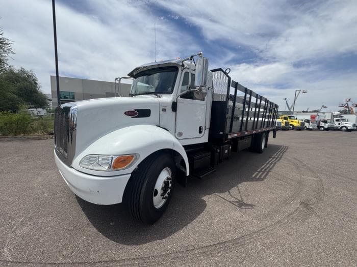 2020 Peterbilt — photo 2