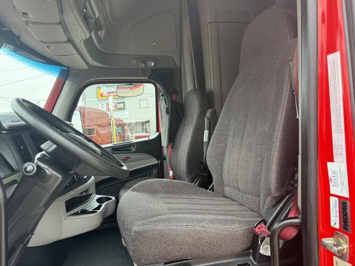 2024 Peterbilt 579 — photo 13