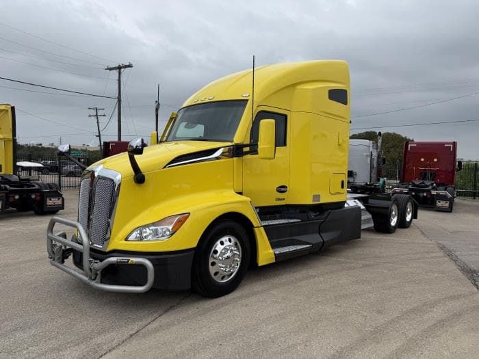 2023 Kenworth T680 — photo 21