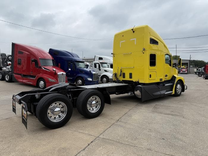 2023 Kenworth T680 — photo 5