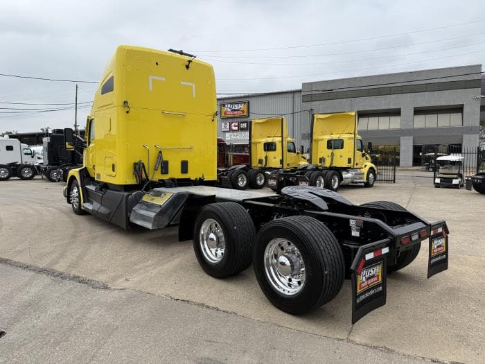 2023 Kenworth T680 — photo 37
