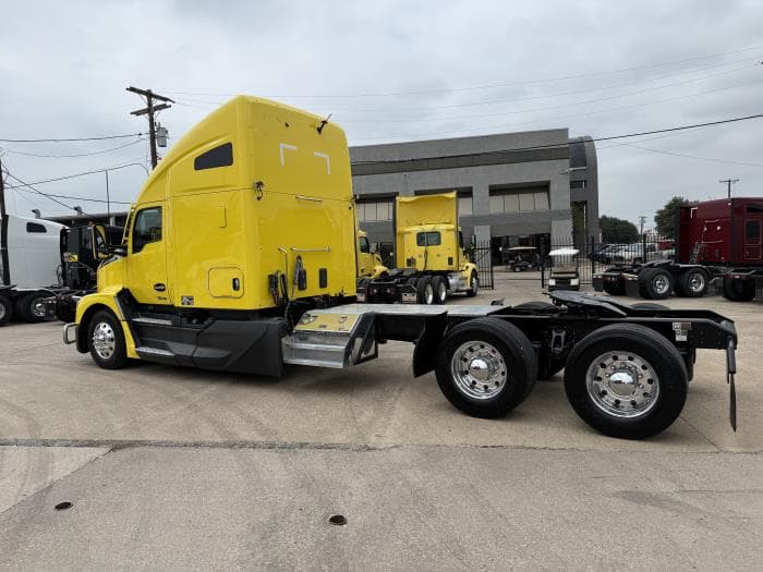 2023 Kenworth T680 — photo 38