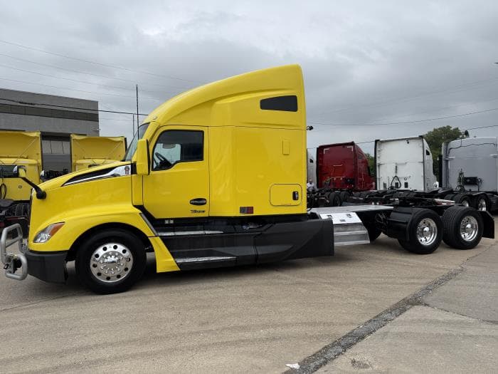 2023 Kenworth T680 — photo 41