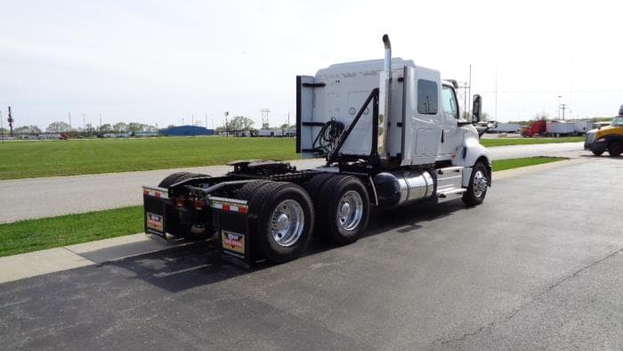 2026 International LT — photo 6