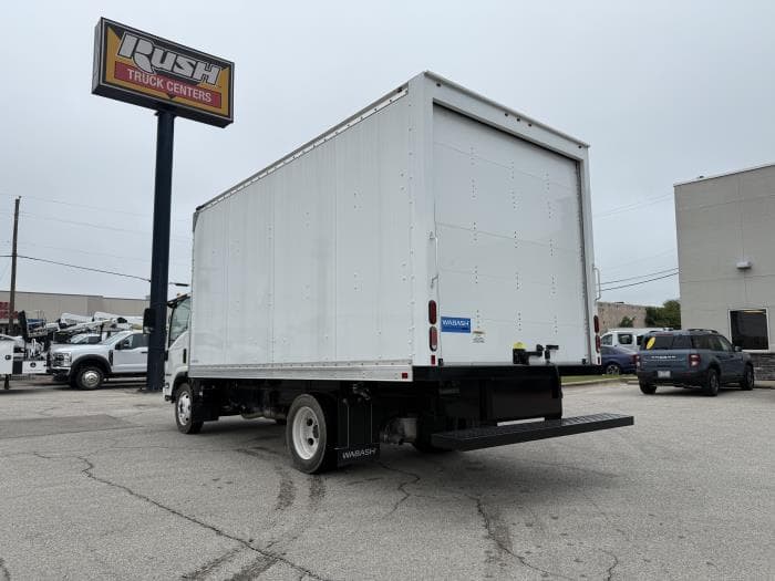 2025 Isuzu NQR — photo 9