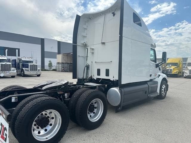 2021 Peterbilt 579 — photo 14