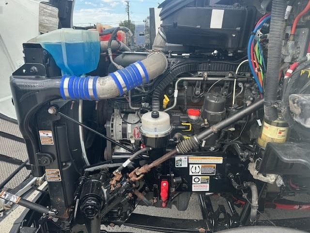 2021 Peterbilt 579 — photo 16