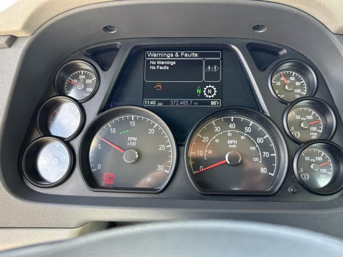 2021 Peterbilt 579 — photo 19