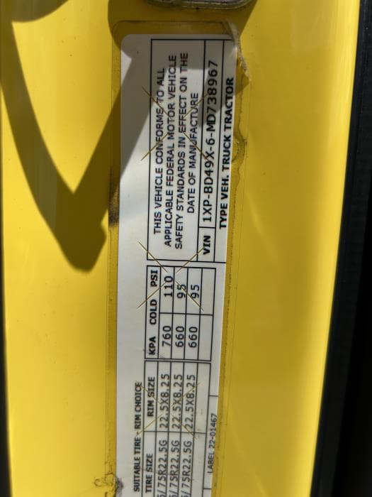 2021 Peterbilt 579 — photo 21