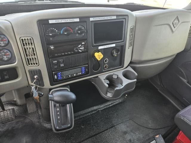 2019 International 4300 — photo 10