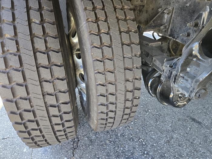 2020 Peterbilt 337 — photo 4