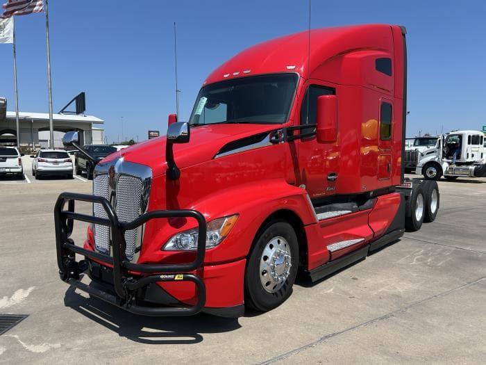 2024 Kenworth T680 — photo 2