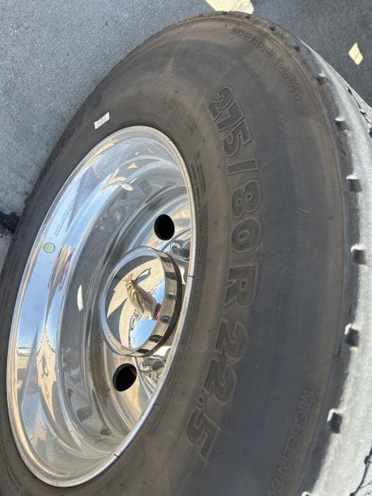 2024 Kenworth T680 — photo 10