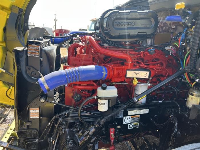 2024 Peterbilt 579 — photo 4