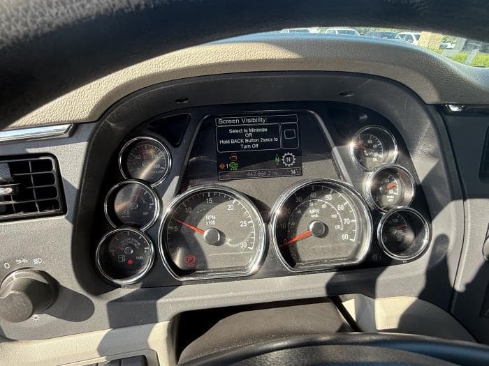 2021 Peterbilt 579 — photo 9