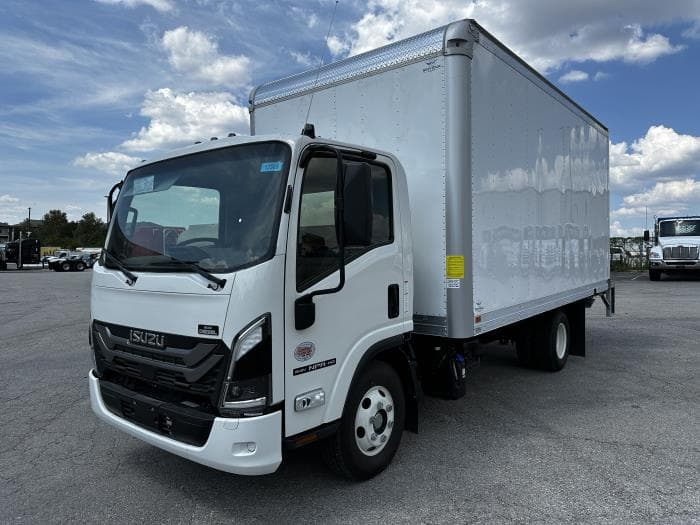 2025 Isuzu NPR — photo 2