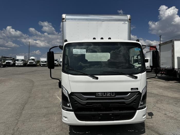 2025 Isuzu NRR — photo 4