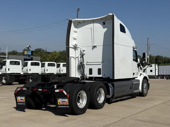 2021 Peterbilt 579 — photo 6