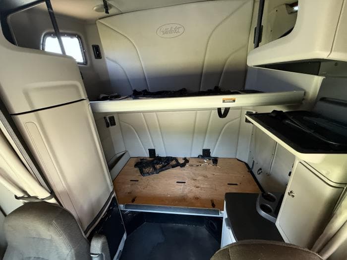 2021 Peterbilt 579 — photo 11