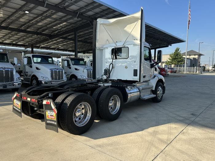 2020 Peterbilt 579 — photo 6