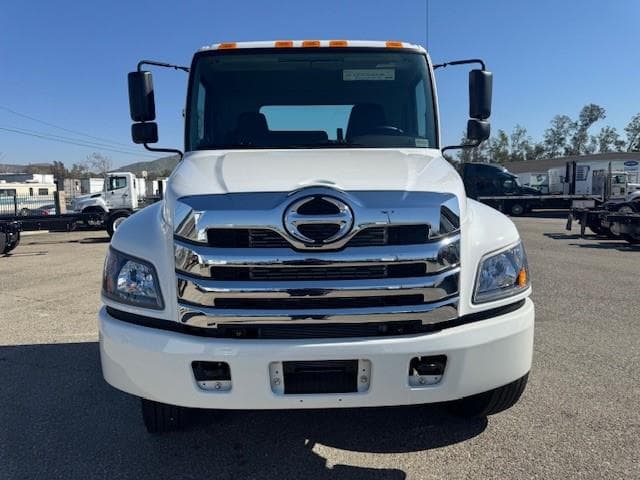 2026 Hino L6 — photo 3